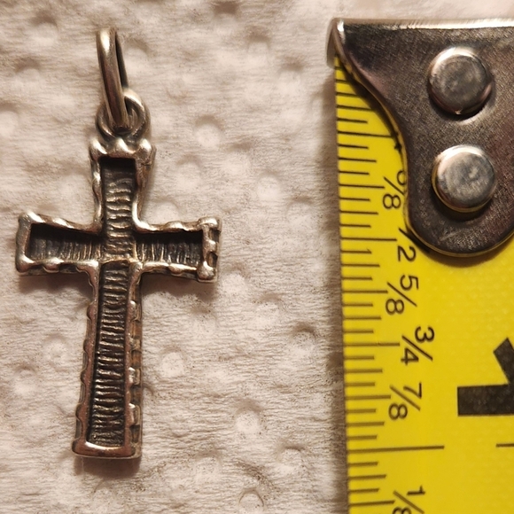 .925 Sterling Silver Textured Hammered Cross Pendant - Picture 4 of 4